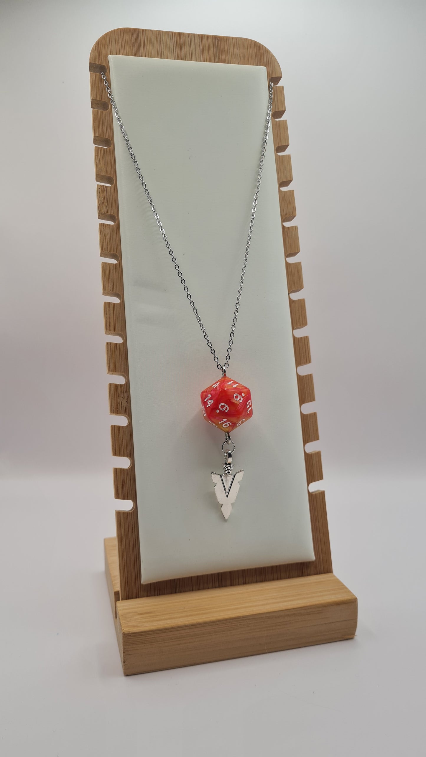 Necklace D20 orange spear point