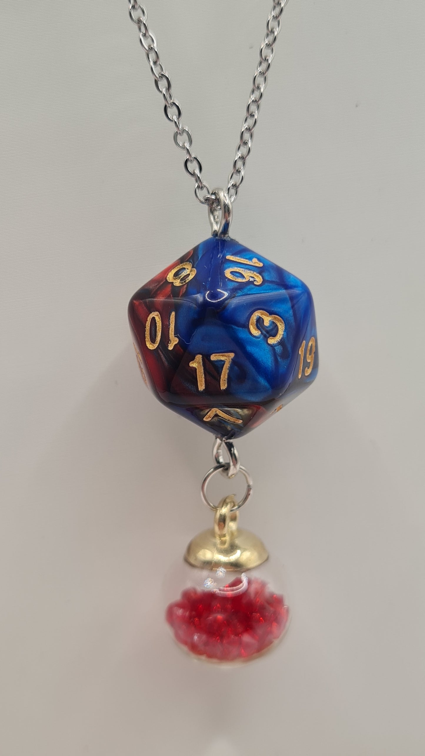 Necklace D20 blue/red sphere