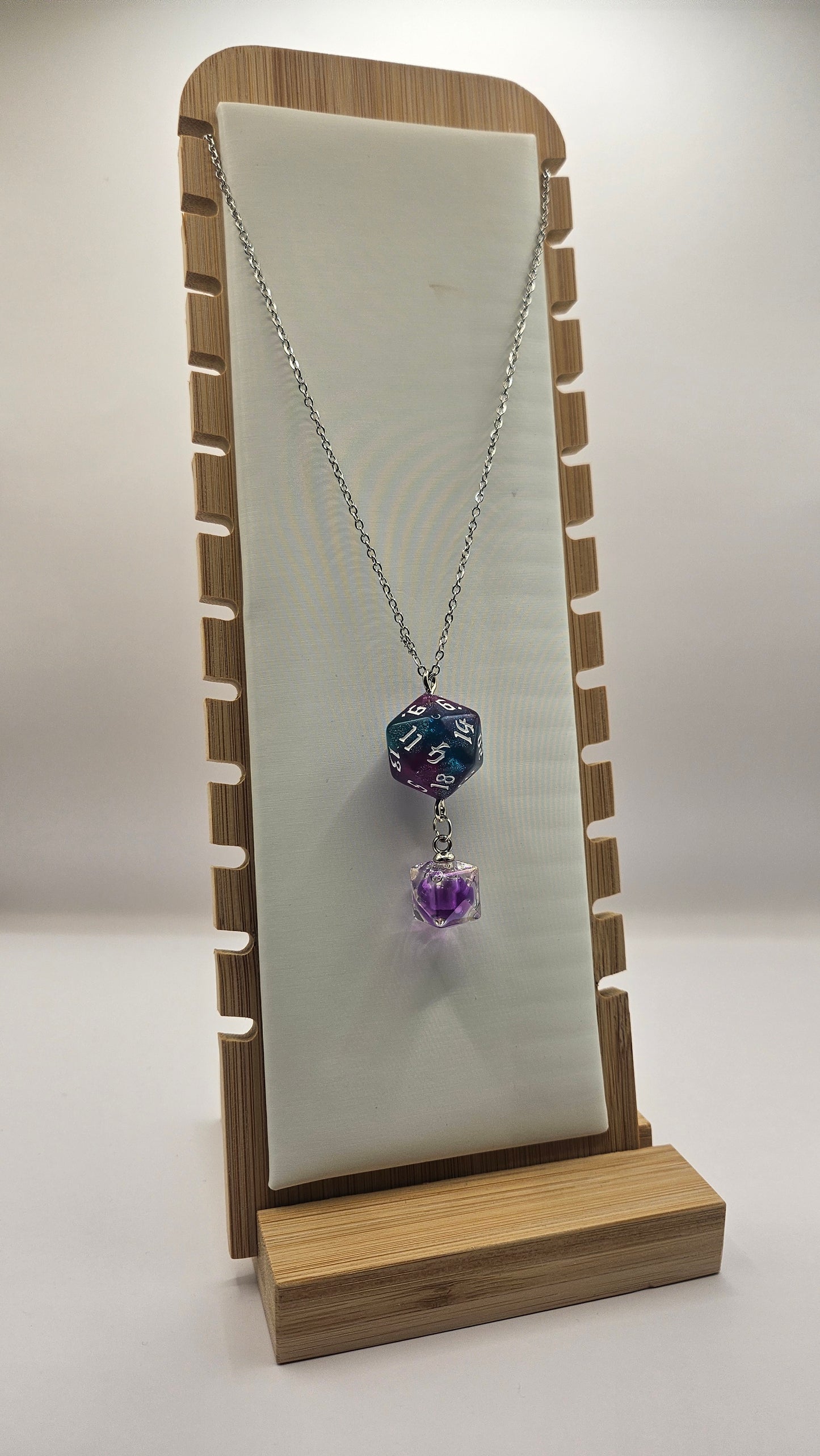 Necklace D20 Glitter blue/purple Dome