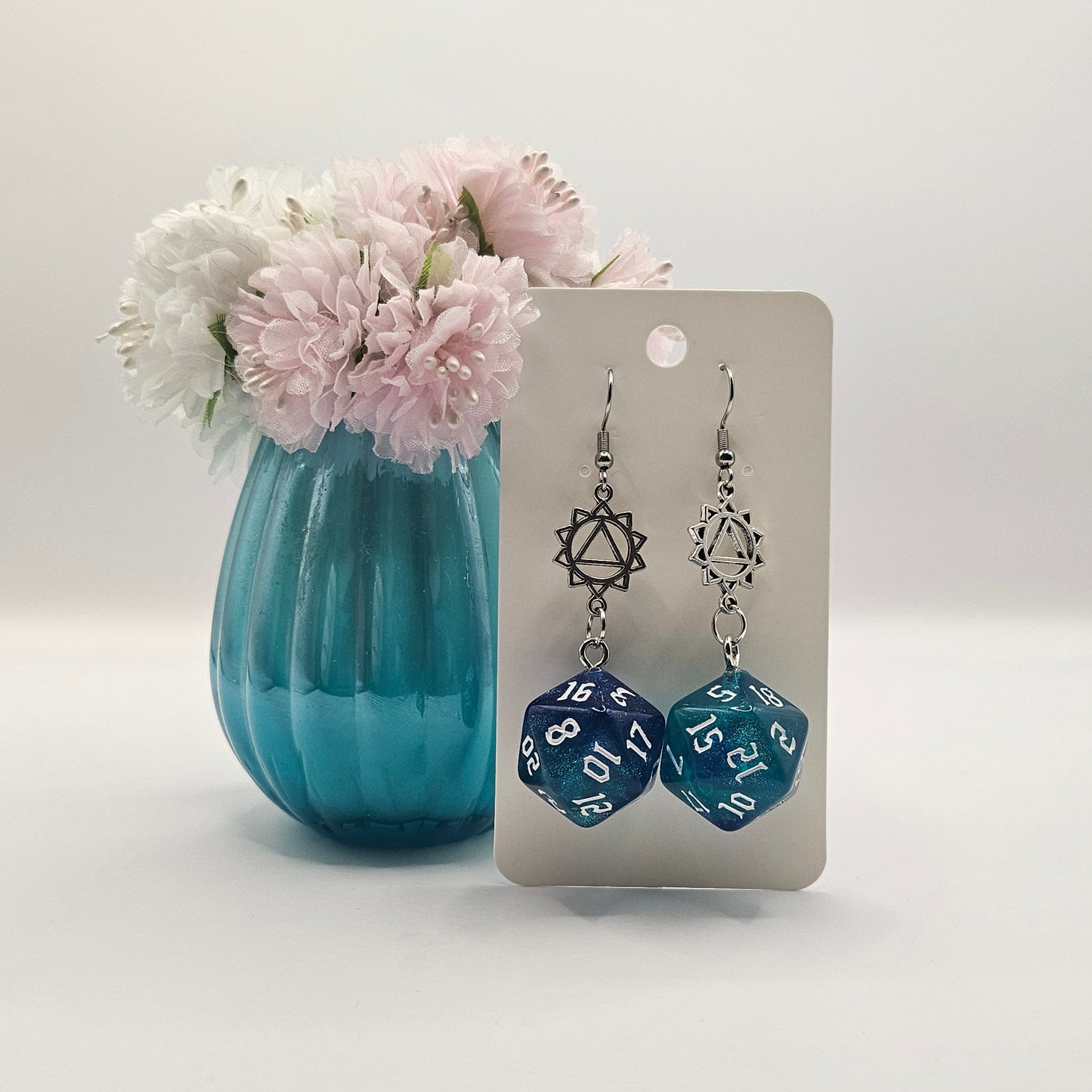 Glitter blue green flower triangle