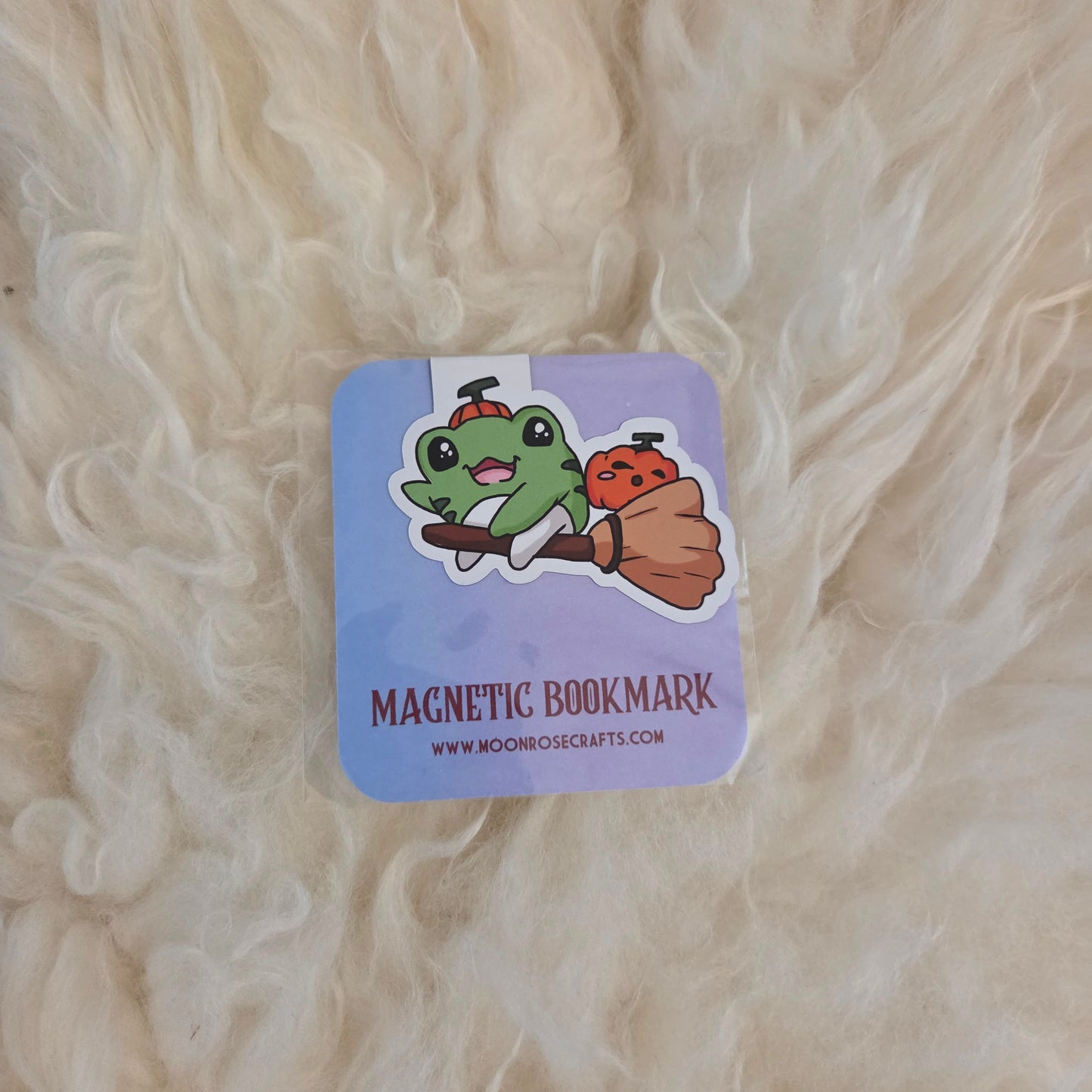Magnetic Bookmark Frog broom