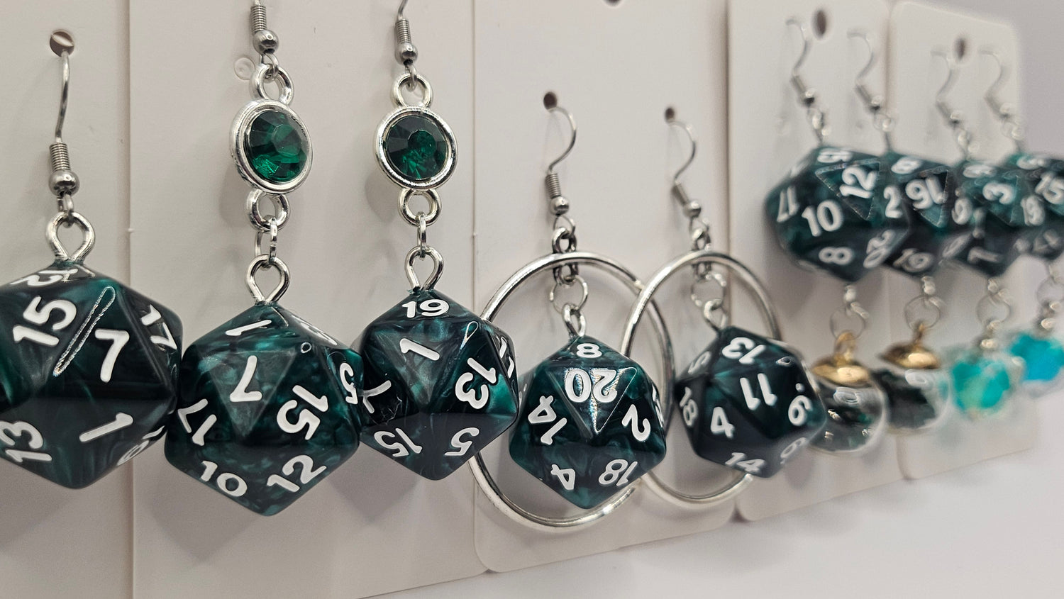 D20 Dark Green