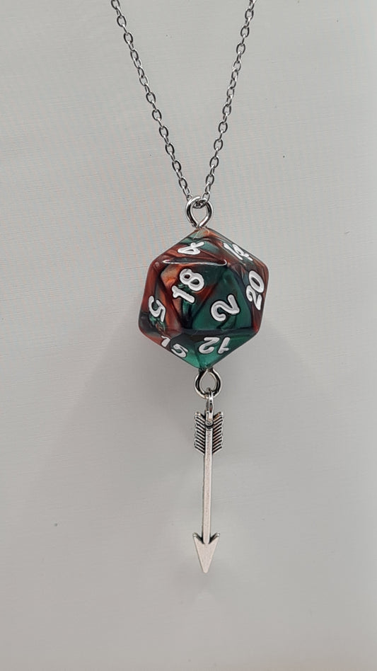 Necklace D20 brown/green arrow