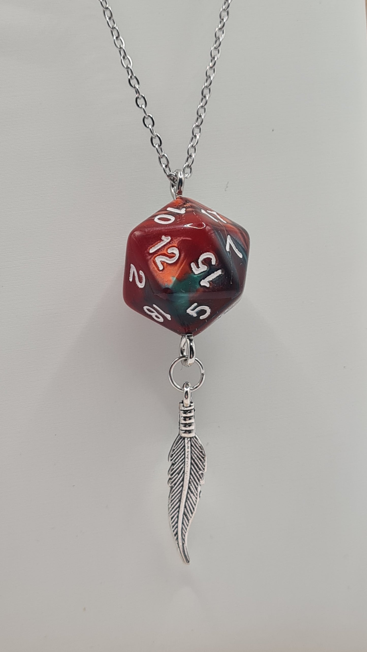 Necklace D20 brown/green feather