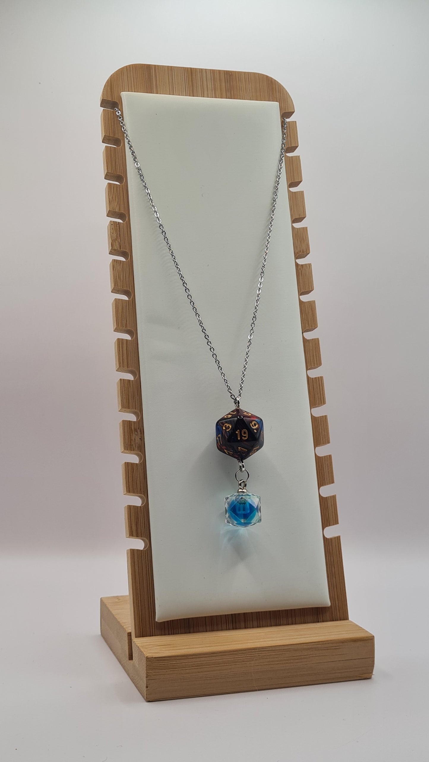 Necklace D20 blue/red dome