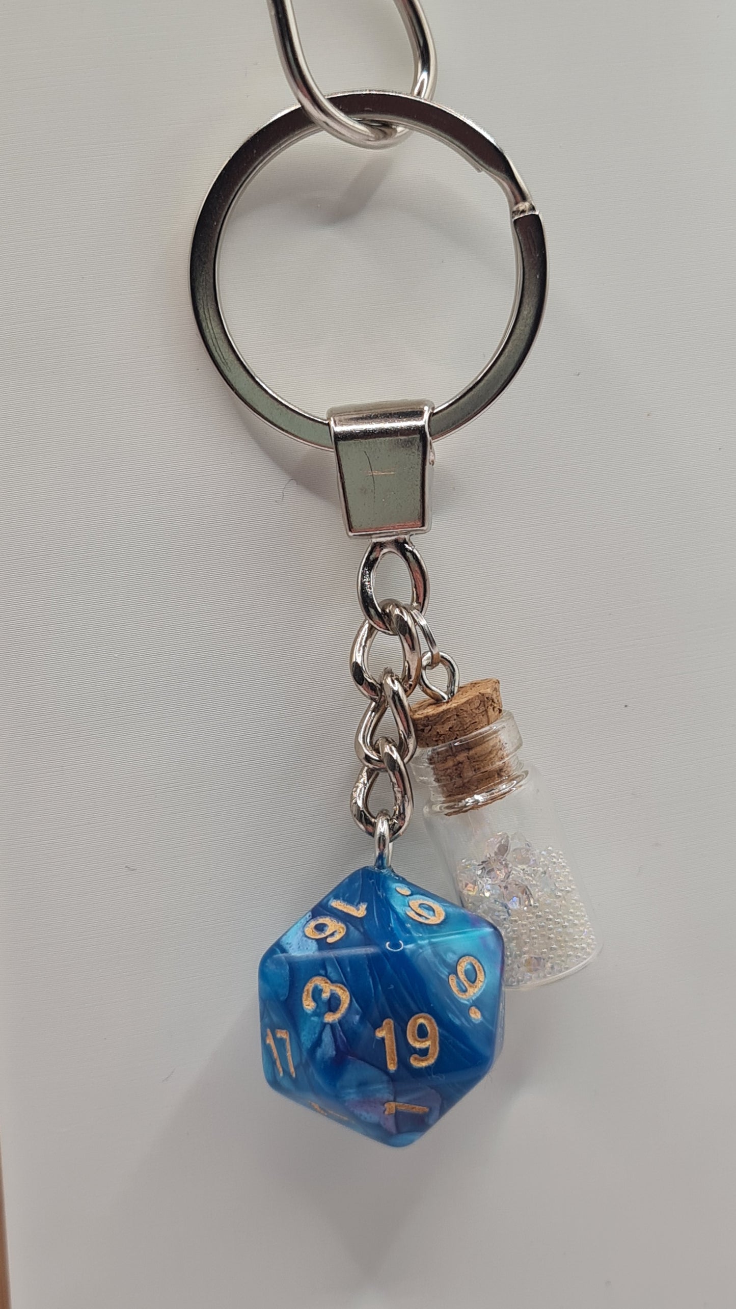 Keychain obergine/blue potion