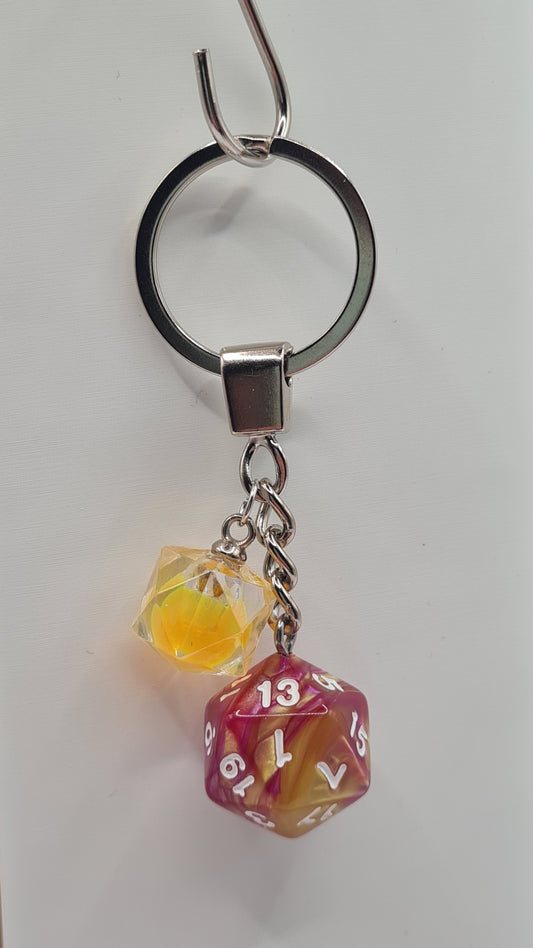 Keychain pink/yellow dome yellow