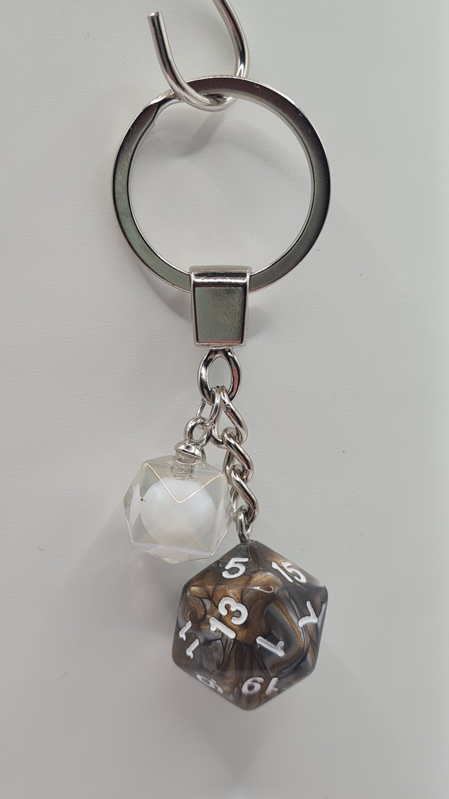 Keychain brown dome