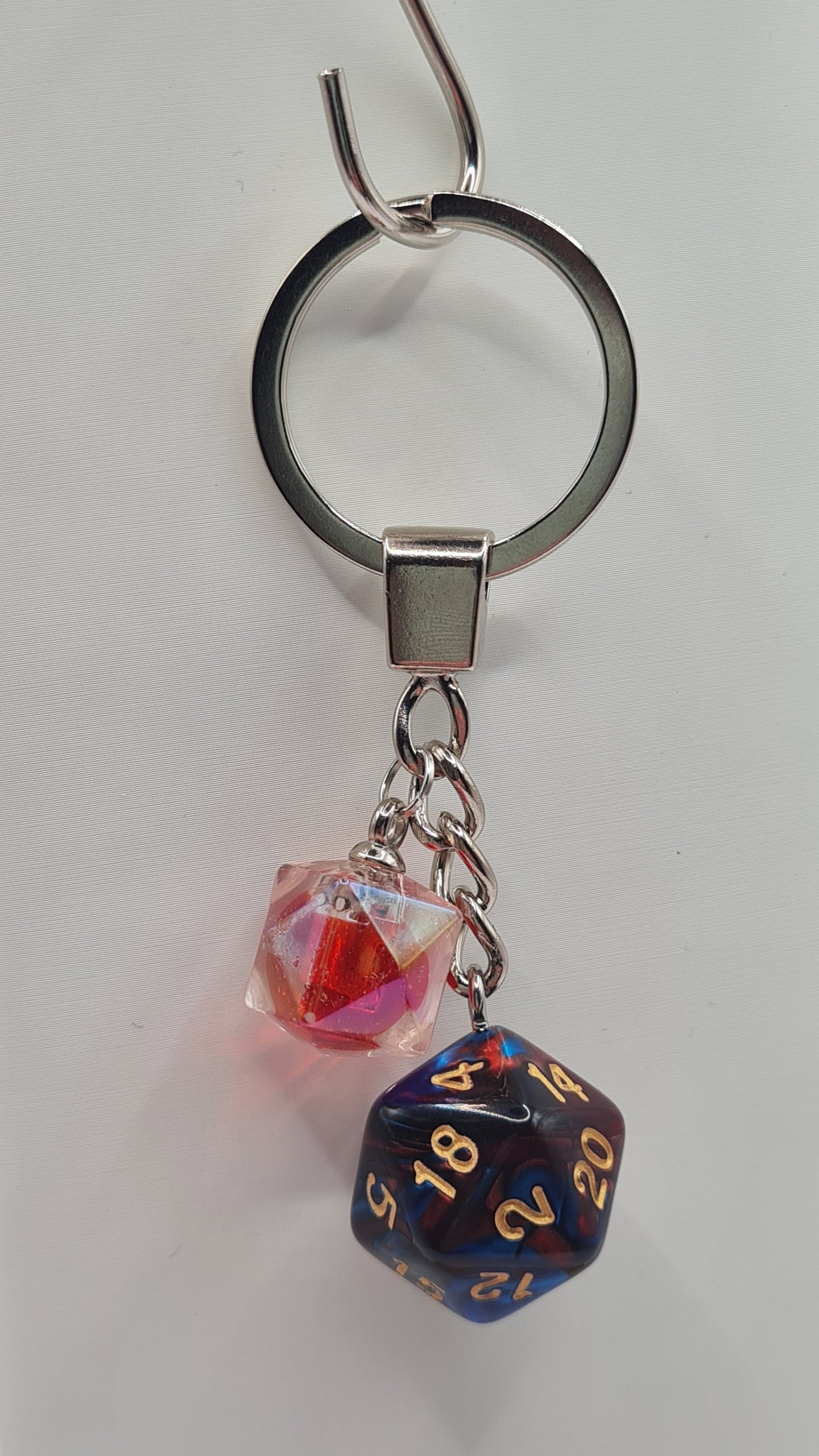 Keychain blue/red dome red