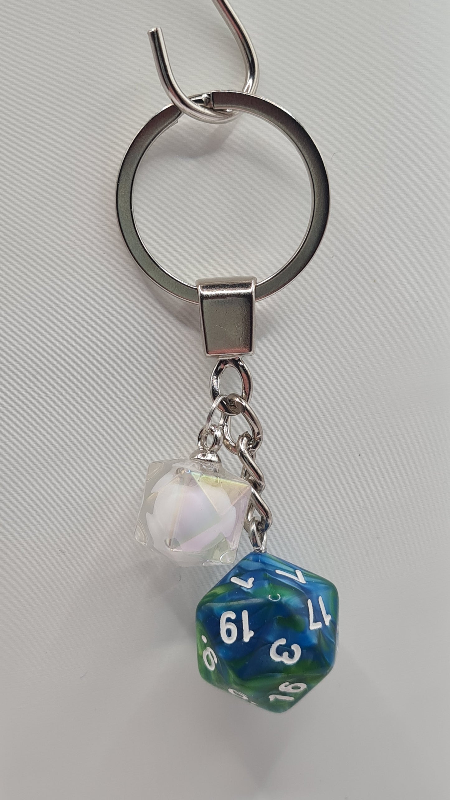 Keychain blue/green dome white