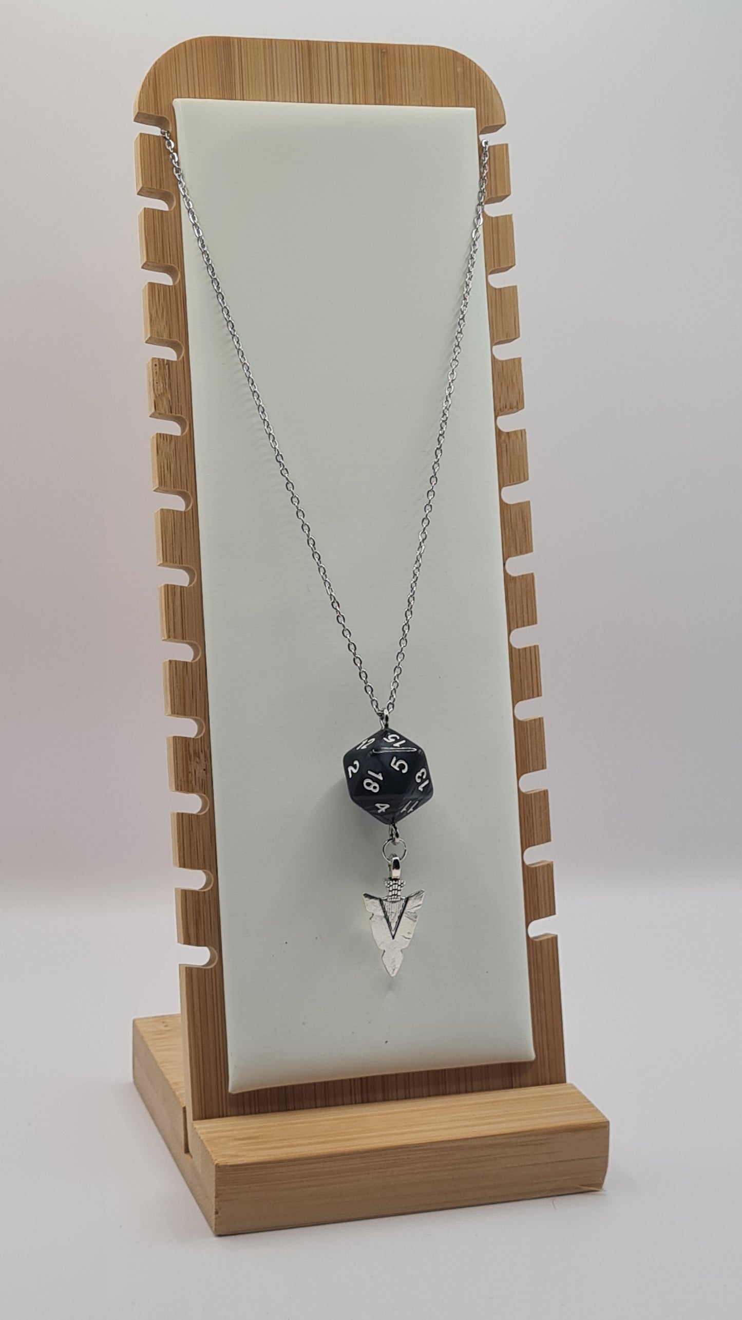 Necklace D20 black spear point