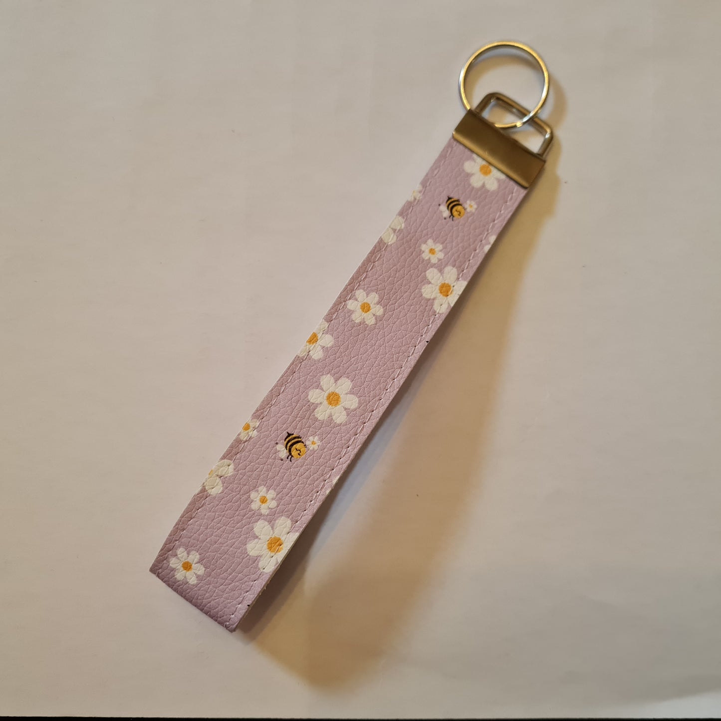 Wristlet bee purple