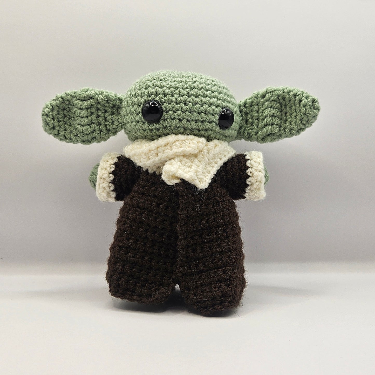 Crochet Yoda dark coat