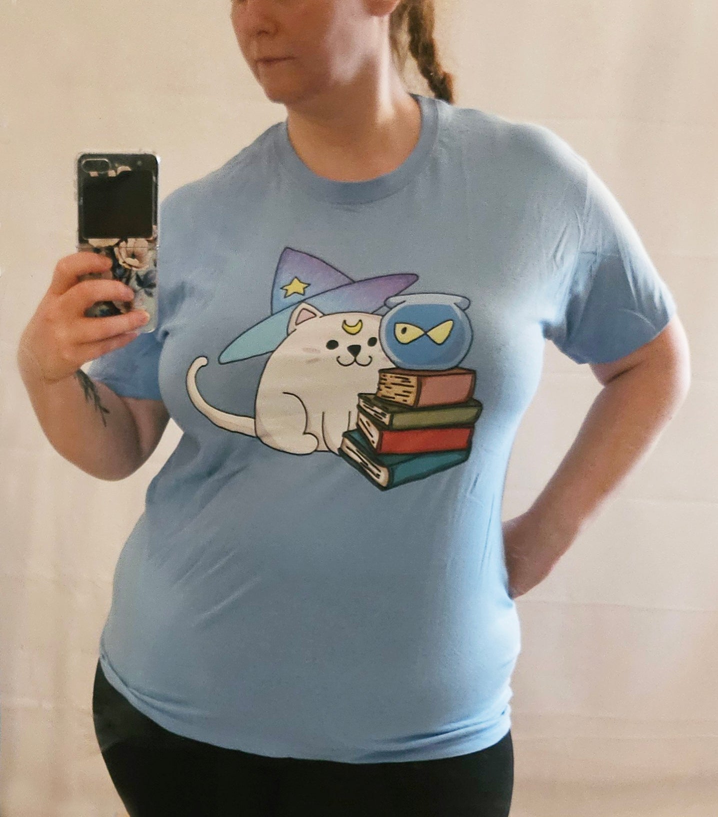 T-shirt cat books