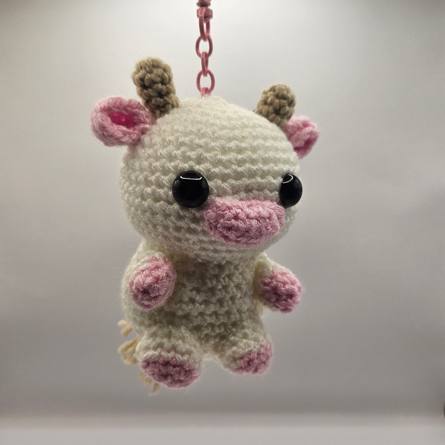 Crochet keychain cow light pink