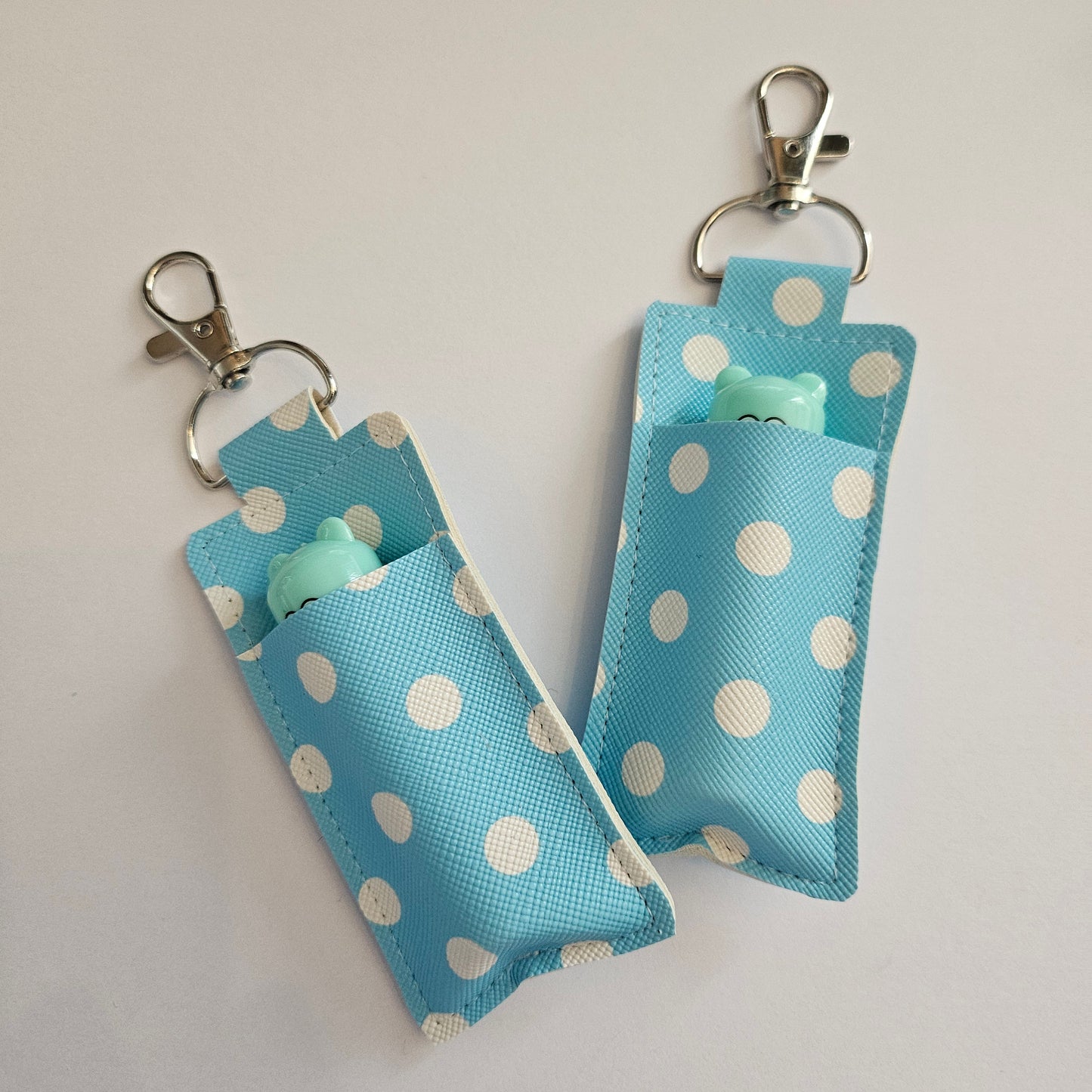 Lipbalm holder Dots blue