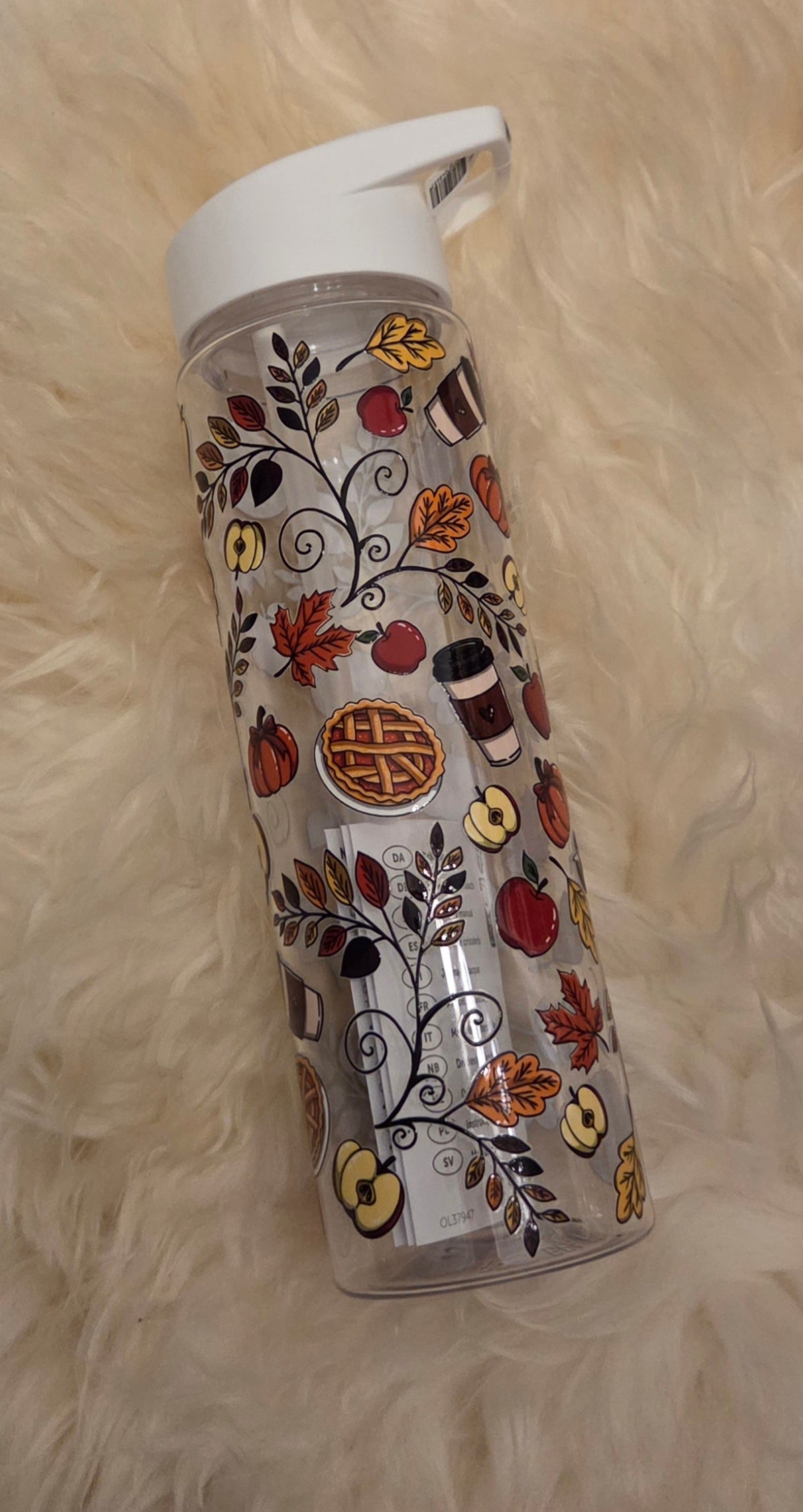Waterbottle fall apple