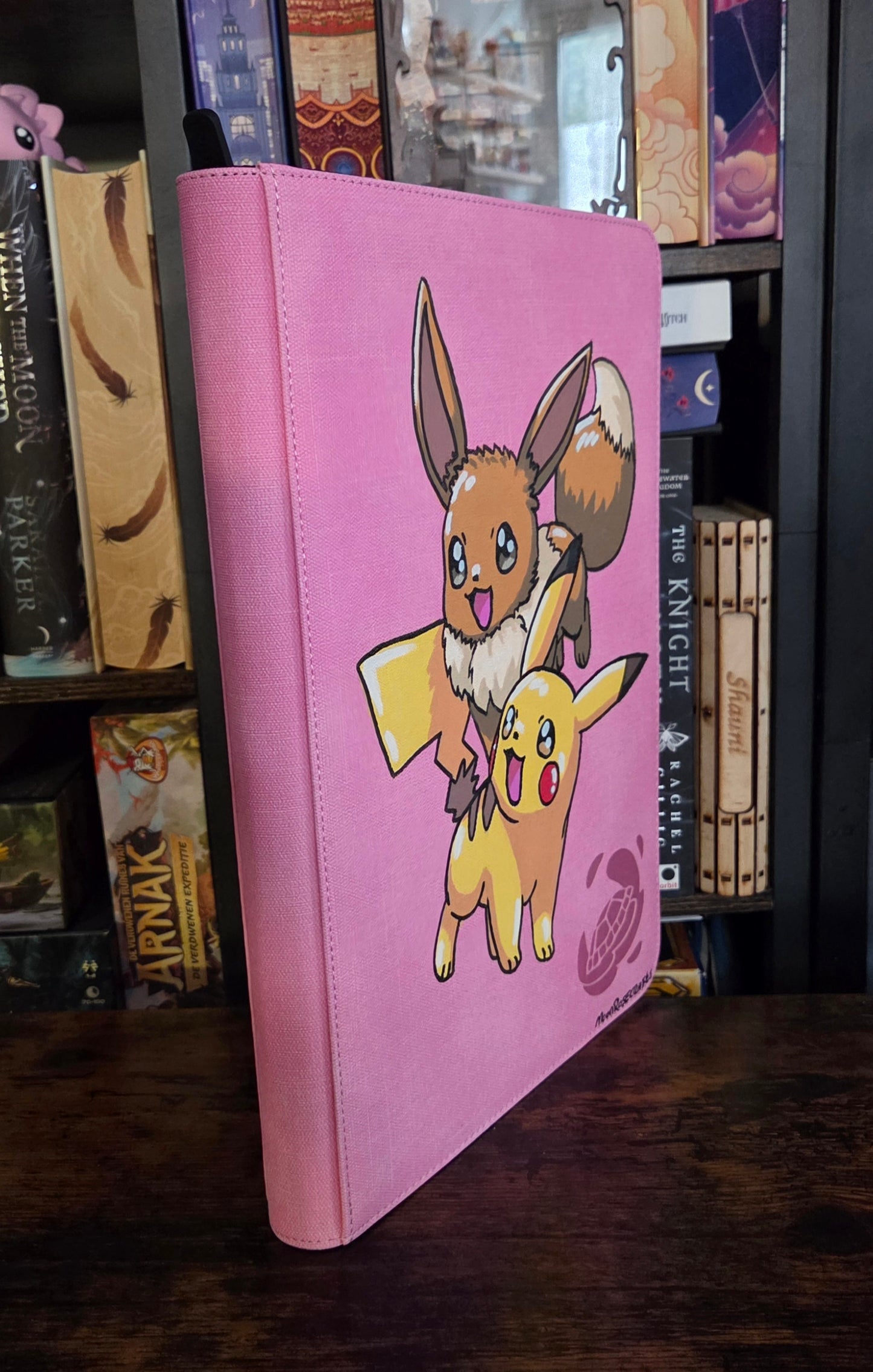 Binder Eevee pikachu