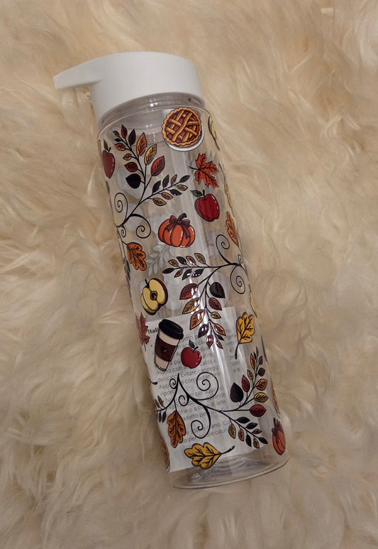 Waterbottle fall apple